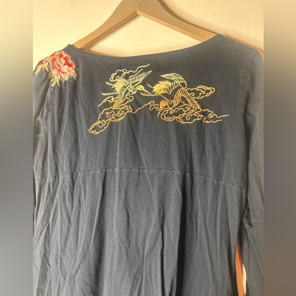 JWLA Long sleeve floral crane embroidered top - Picture 7 of 12